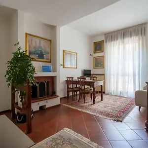  Apartment Squirrel's House Italy